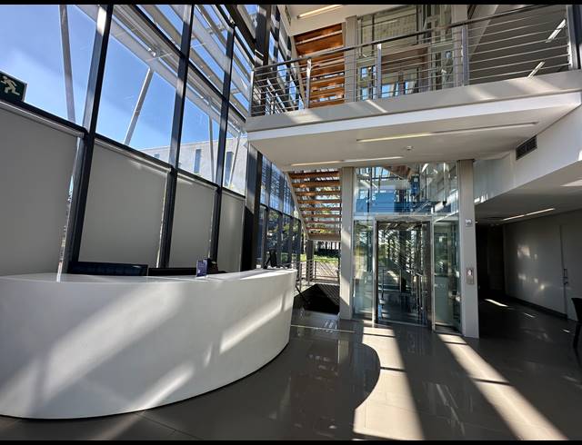612M² OFFICE TO LET IN WOODMEAD
